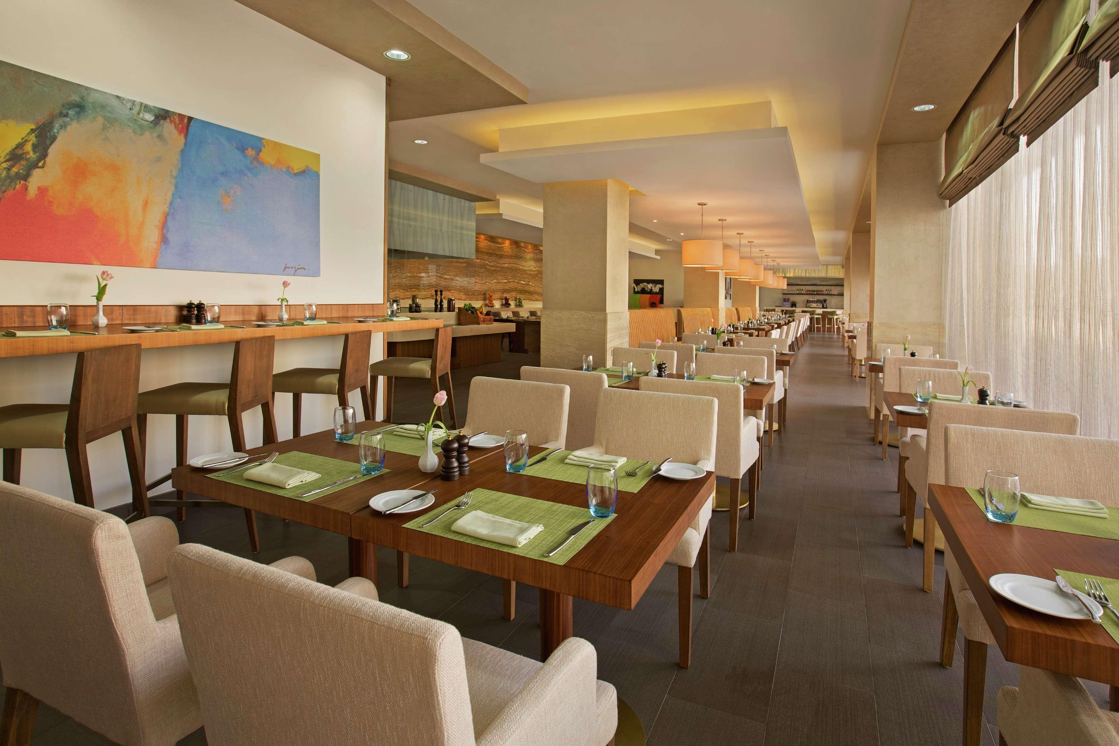 Doubletree By Hilton Hotel And Residences Dubai - Al Barsha Zewnętrze zdjęcie