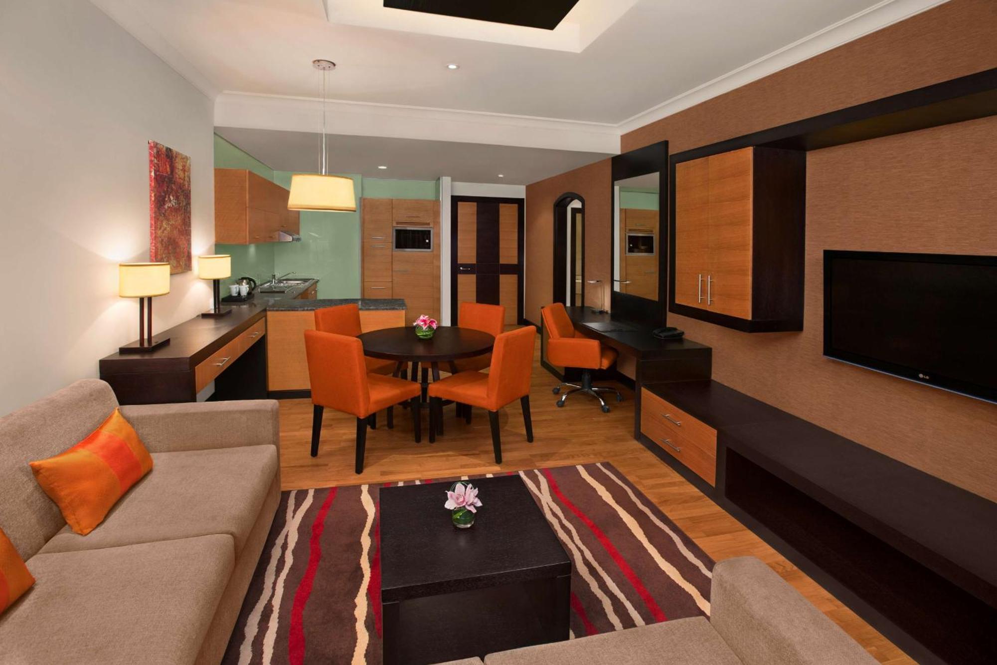 Doubletree By Hilton Hotel And Residences Dubai - Al Barsha Zewnętrze zdjęcie