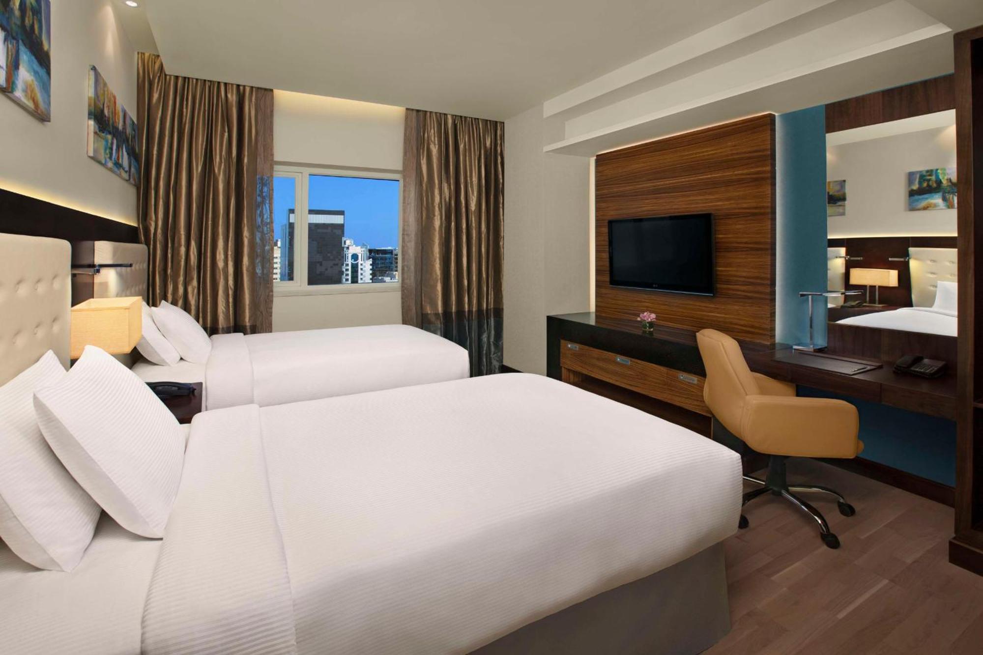 Doubletree By Hilton Hotel And Residences Dubai - Al Barsha Zewnętrze zdjęcie